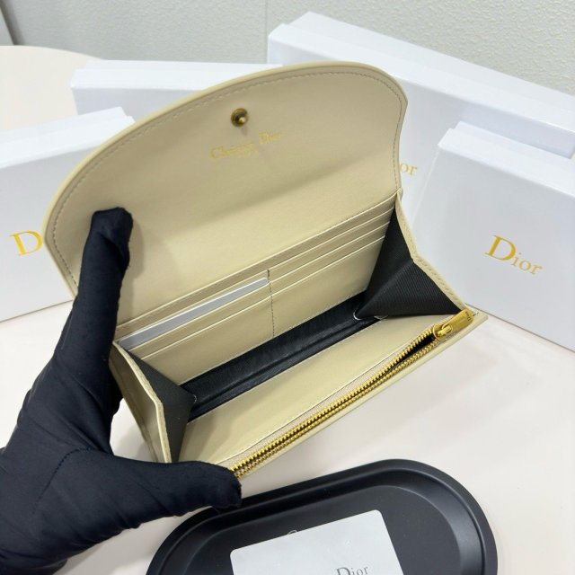 入手困難品！ディオール財布コピー   DIOR   ディオール財布0036