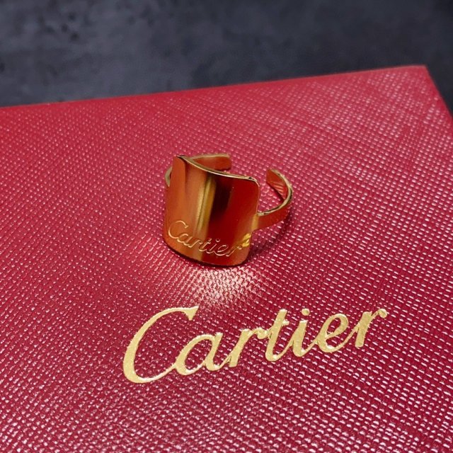 即発送！ カルティエアクセサリーコピー 2色  Cartier  カルティエアクセサリー0043