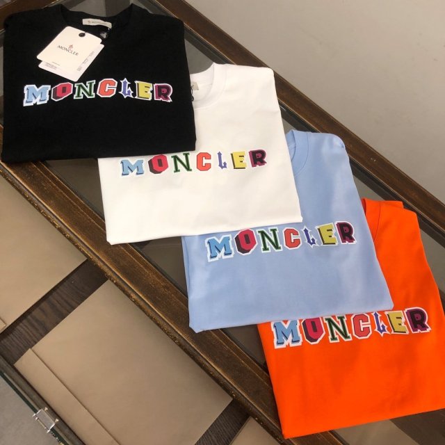 注目度抜群！男女兼用 モンクレール服コピー 4色  Tシャツ   Moncler  モンクレール服0159