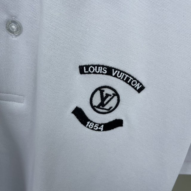 注目度抜群！ルイヴィトン服コピー 2色  Tシャツ   Louis Vuitton ルイヴィトン服0210