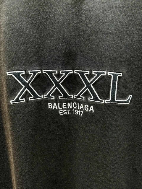 売上総額１位！男女兼用 バレンシアガ服コピー     BALENCIAGA バレンシアガ服0089