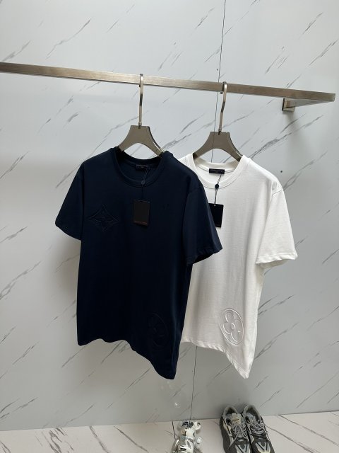 世界中で大人気♪ルイヴィトン服コピー 2色  Tシャツ   Louis Vuitton ルイヴィトン服0208