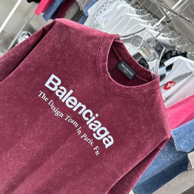 即発送！男女兼用 バレンシアガ服コピー 3色   BALENCIAGA バレンシアガ服0103