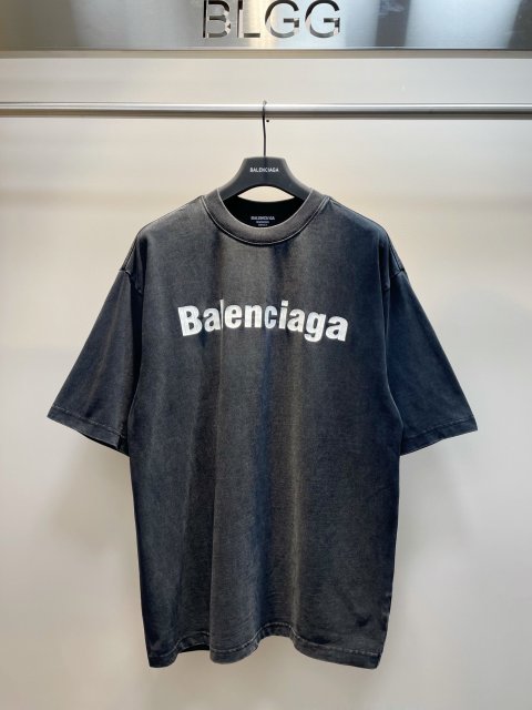 大人気！暖かい♪男女兼用 バレンシアガ服コピー     BALENCIAGA バレンシアガ服0090