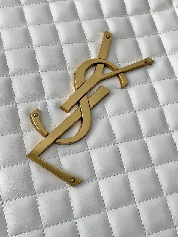 大人気！暖かい♪ 高品質サンローランバッグコピー 2色  YSL  サンローランバッグ0234