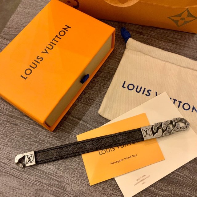 【限定カラー】  ルイヴィトンアクセサリーコピー  Louis Vuitton ルイヴィトンアクセサリー0154