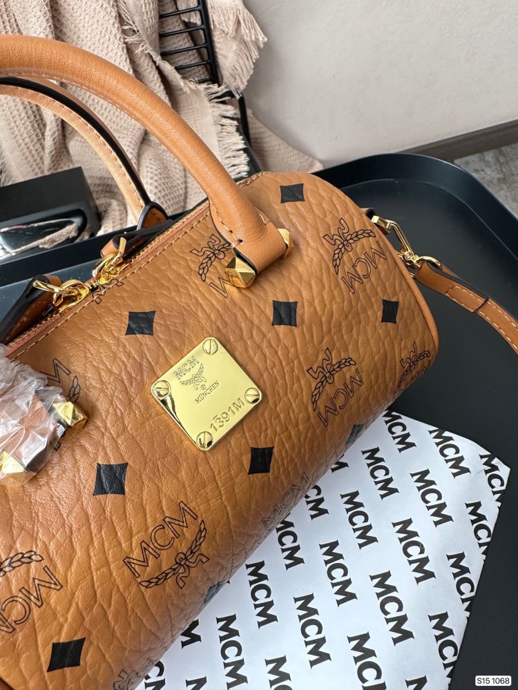 最安値挑戦   MCMバッグコピー   MCM  3色  MCMバッグ0010