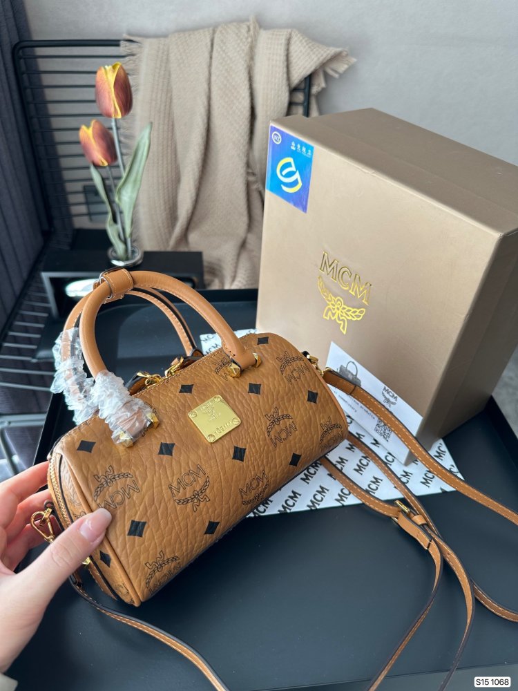 最安値挑戦   MCMバッグコピー   MCM  3色  MCMバッグ0010