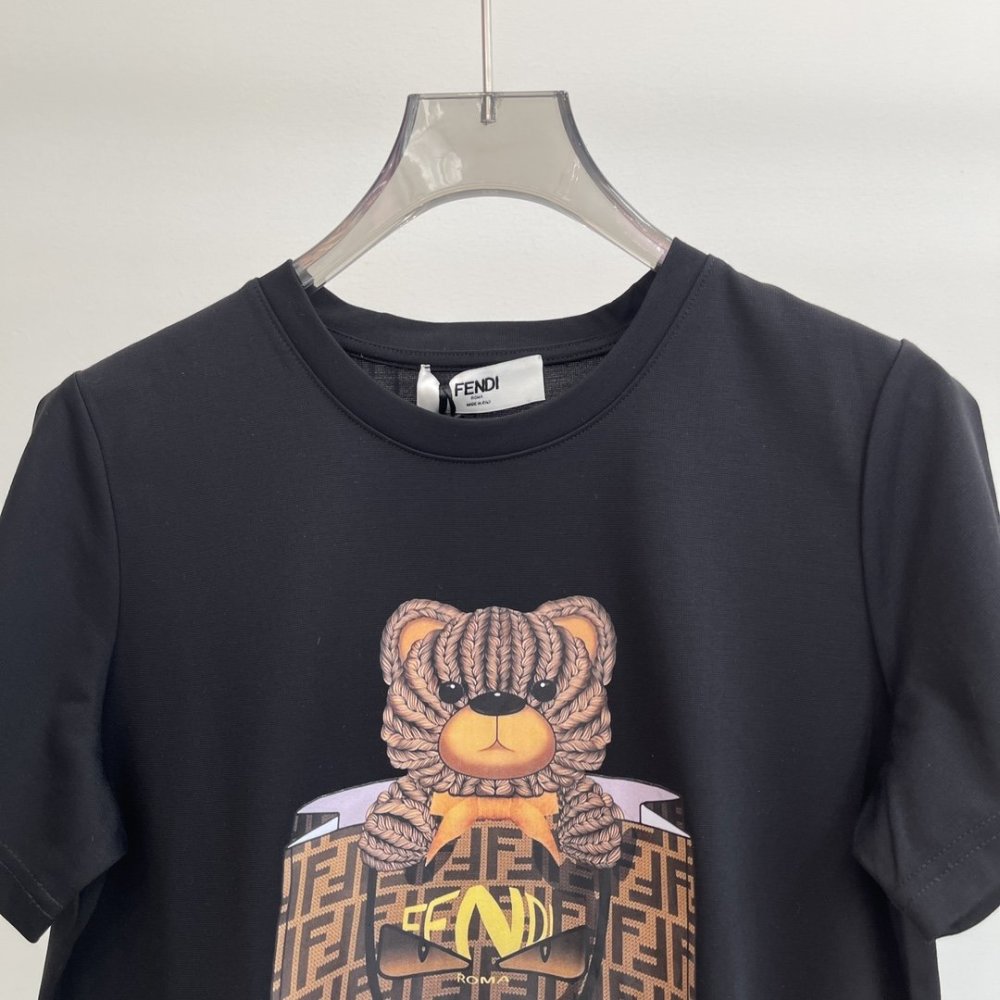 ☆超人気☆ フェンディ服コピー 2色  FENDI  フェンディ服0063