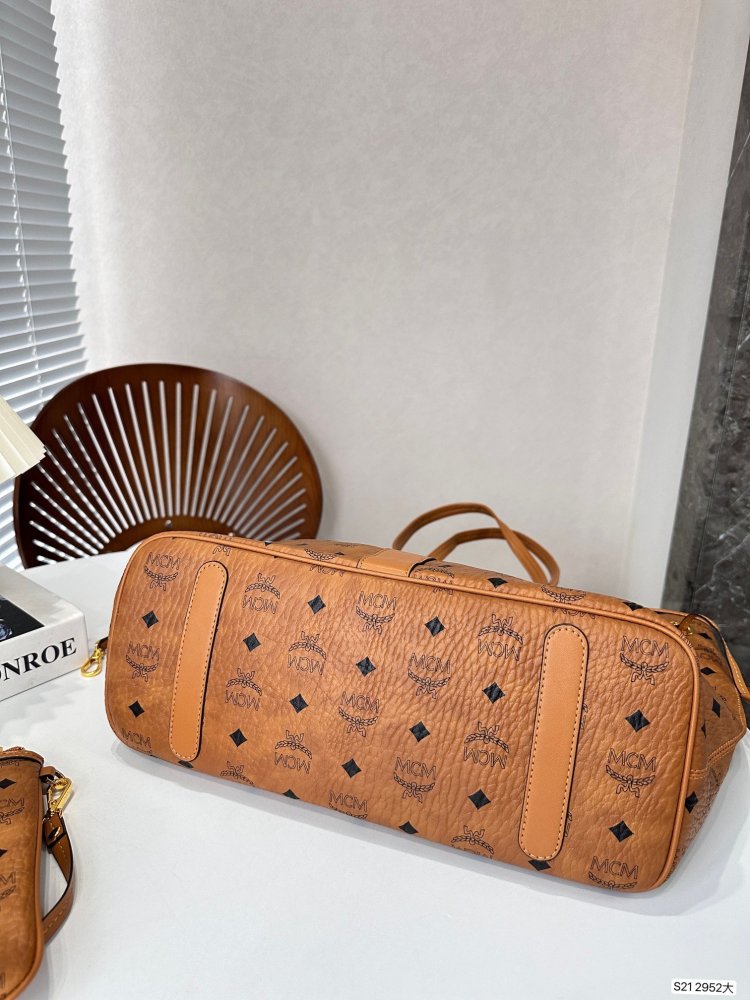 ★日本!!人気！ MCMバッグコピー 4色  MCM   MCMバッグ0006