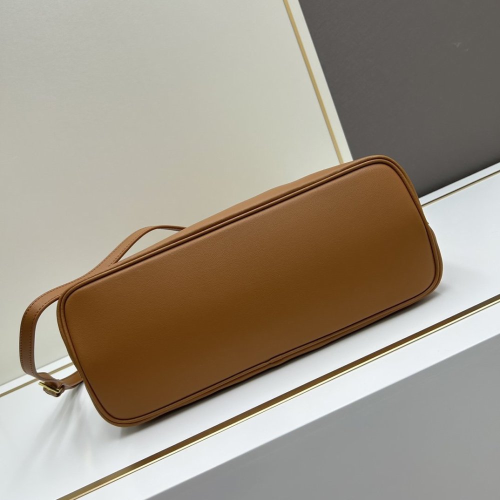 注目アイテム★プラダバッグコピー 2色  PRADA  プラダバッグ00274  1BA417