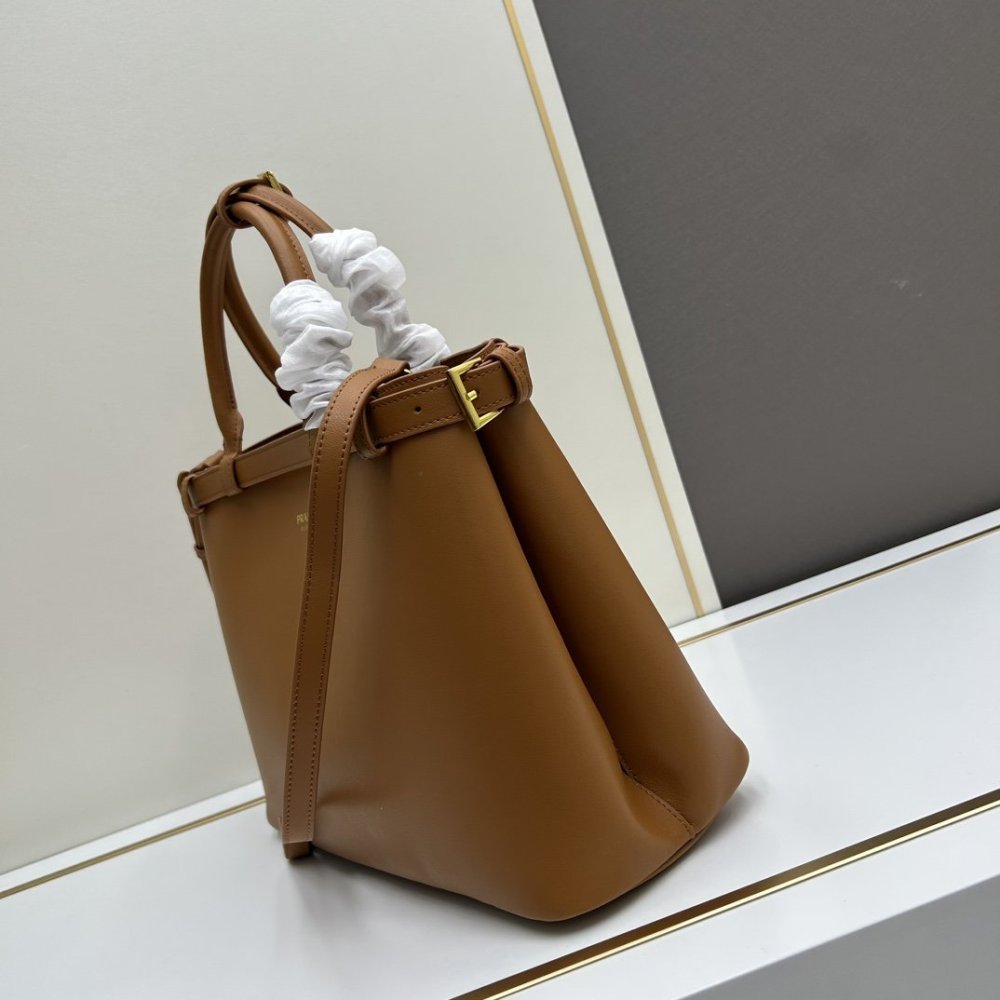 注目アイテム★プラダバッグコピー 2色  PRADA  プラダバッグ00274  1BA417
