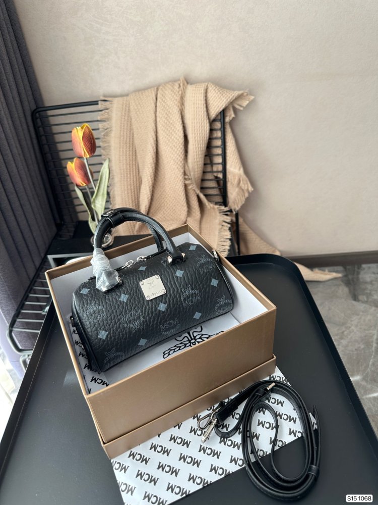 最安値挑戦   MCMバッグコピー   MCM  3色  MCMバッグ0010