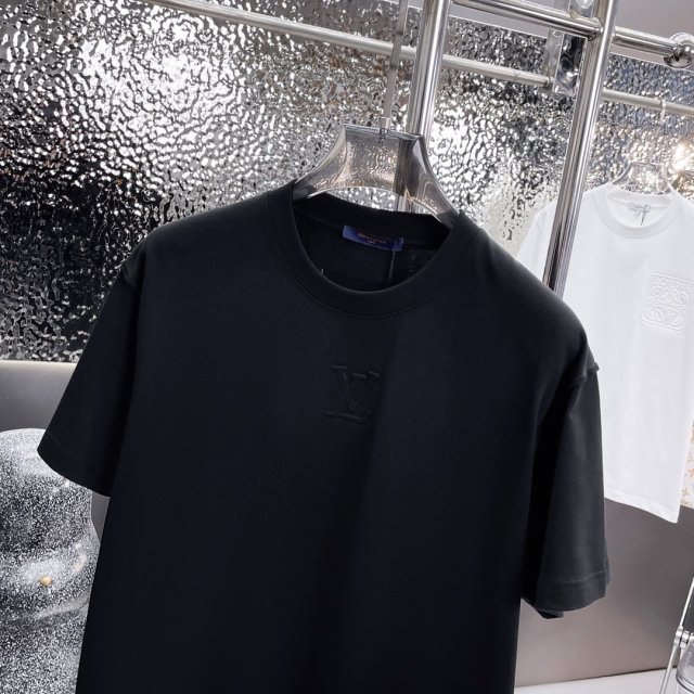 【日本未発売】 ルイヴィトン服コピー   4色  Tシャツ   Louis Vuitton ルイヴィトン服0225