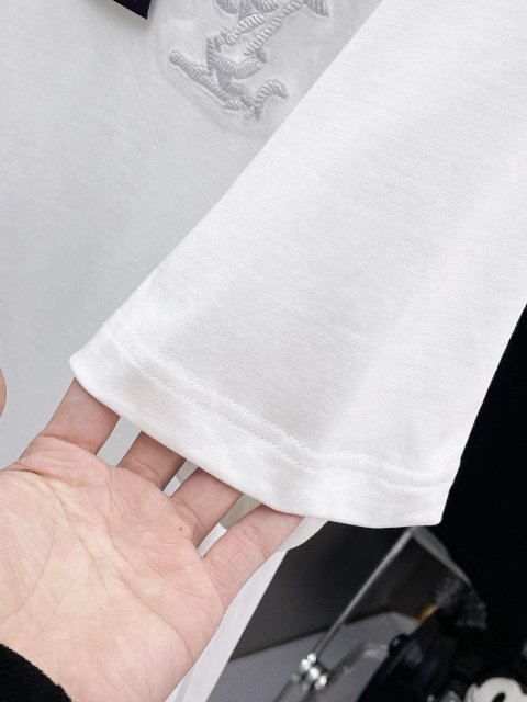 一目惚れ★ ルイヴィトン服コピー   2色  Tシャツ   Louis Vuitton ルイヴィトン服0222