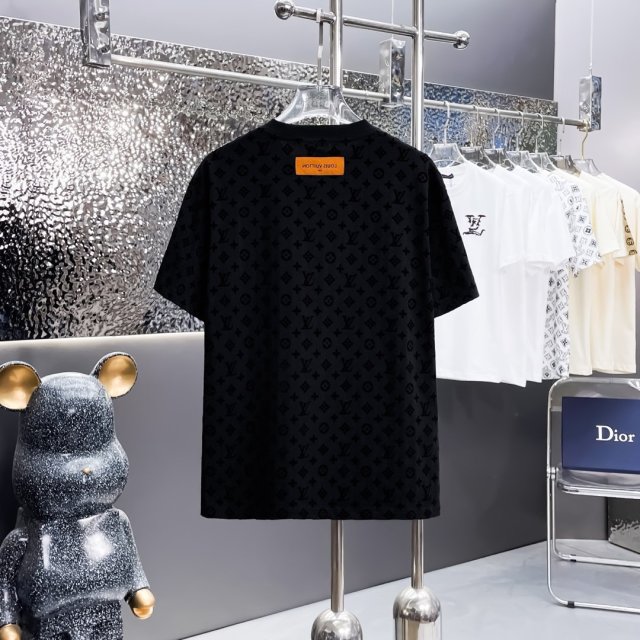 人気急上昇  ルイヴィトン服コピー   4色  Tシャツ   Louis Vuitton ルイヴィトン服0226
