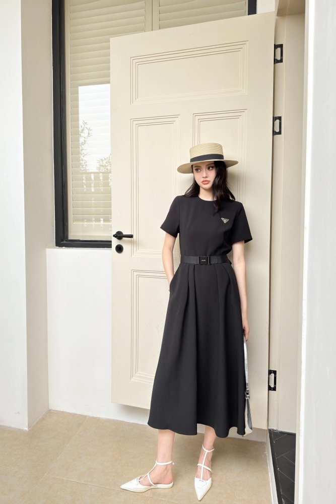 売上総額１位！プラダ服コピー     PRADA  プラダ服0129