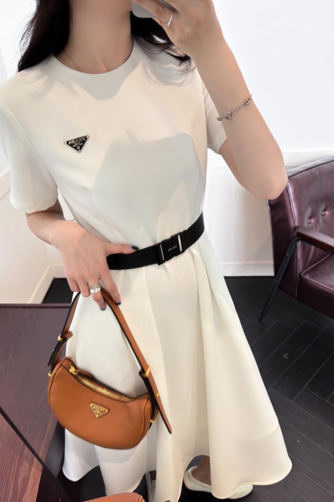 売上総額１位！プラダ服コピー     PRADA  プラダ服0128