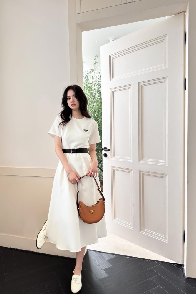 売上総額１位！プラダ服コピー     PRADA  プラダ服0128