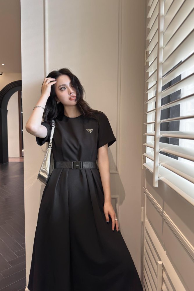 売上総額１位！プラダ服コピー     PRADA  プラダ服0129