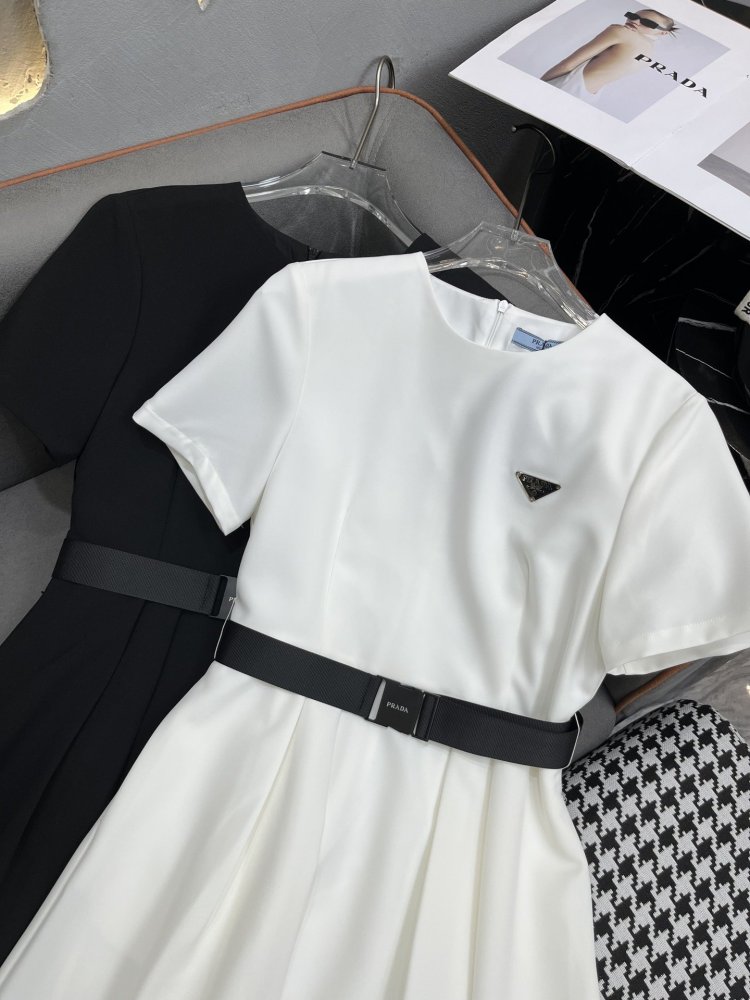 売上総額１位！プラダ服コピー     PRADA  プラダ服0128