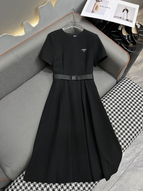 売上総額１位！プラダ服コピー     PRADA  プラダ服0129