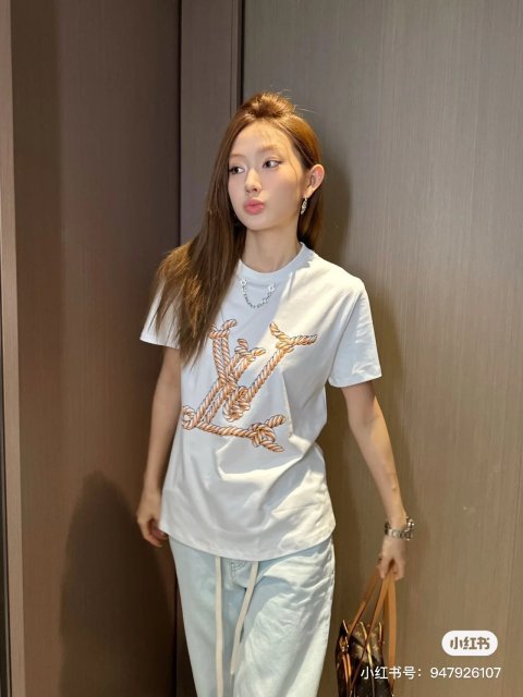 超話題! ルイヴィトン服コピー  Tシャツ  Louis Vuitton ルイヴィトン服0116