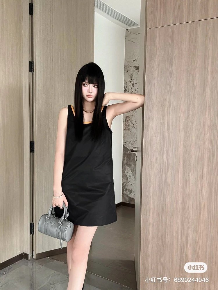 注目度抜群！ プラダ服コピー     PRADA  プラダ服0134