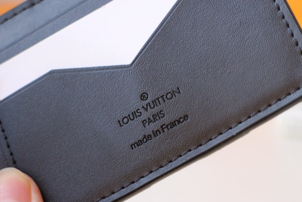 国内発送★ ルイヴィトン折り財布コピー  Louis Vuitton ルイヴィトン財布 M66543