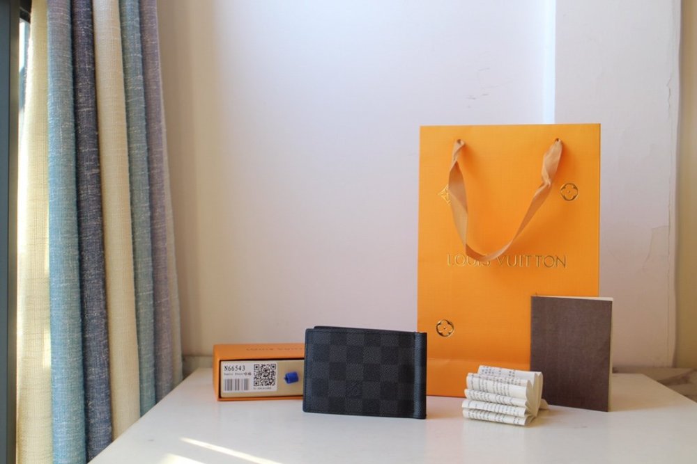 完売前に！ ルイヴィトン折り財布コピー  Louis Vuitton ルイヴィトン財布 M66543