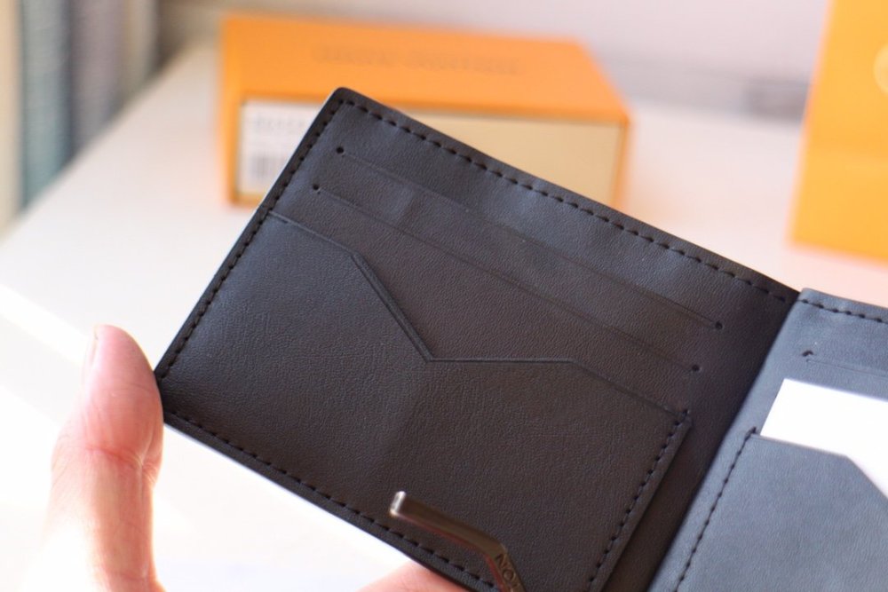 国内発送★ ルイヴィトン折り財布コピー  Louis Vuitton ルイヴィトン財布 M66543
