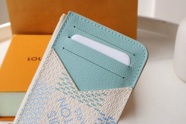 【限定カラー】 ルイヴィトンカードケース財布コピー   Louis Vuitton  ルイヴィトン財布N40639