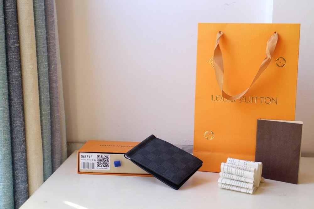 完売前に！ ルイヴィトン折り財布コピー  Louis Vuitton ルイヴィトン財布 M66543