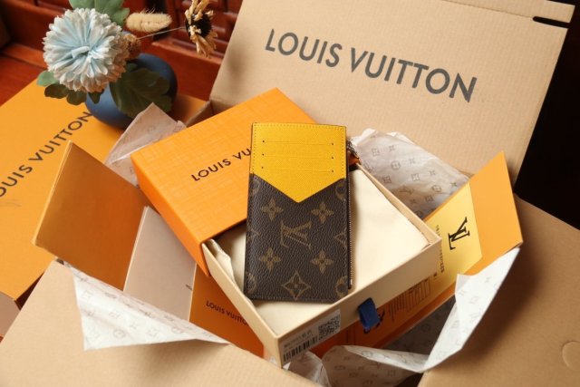 高品質【すぐ届く】 ルイヴィトンカードケース財布コピー   Louis Vuitton  ルイヴィトン財布M82908