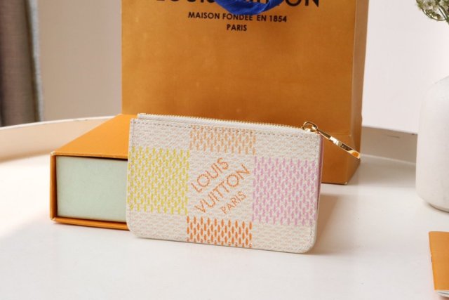 【限定カラー】 ルイヴィトンカードケース財布コピー   Louis Vuitton  ルイヴィトン財布N40639