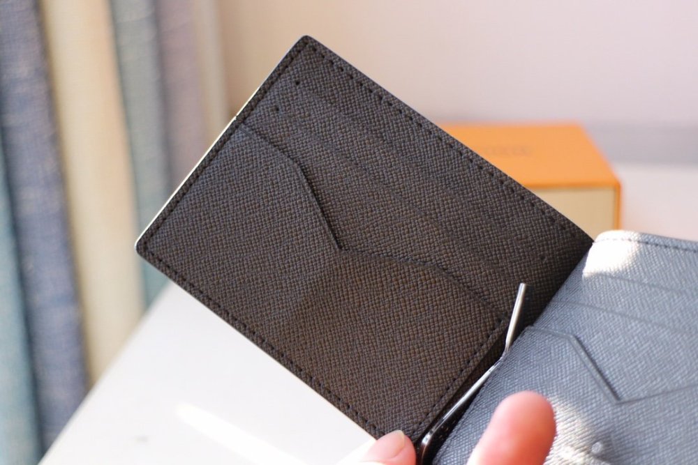 入手困難品！ ルイヴィトン折り財布コピー  Louis Vuitton ルイヴィトン財布 M66543