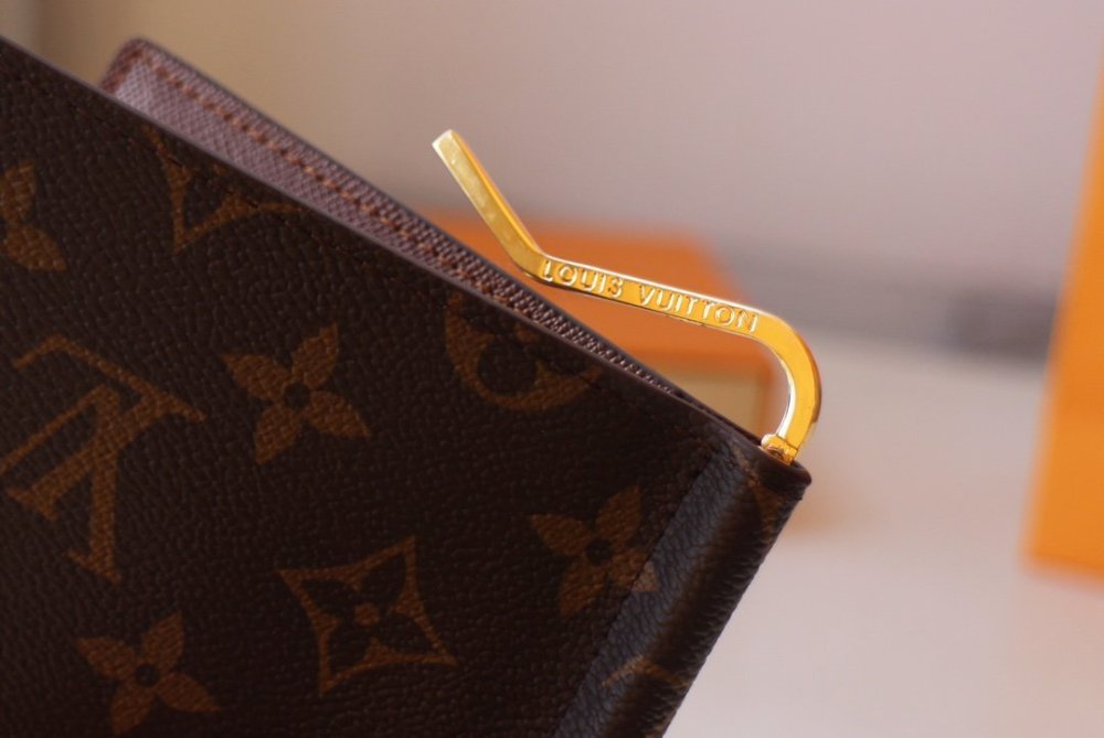 大人気！暖かい★ルイヴィトン折り財布コピー  Louis Vuitton ルイヴィトン財布 M66543