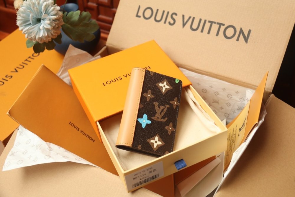 国内発送★ ルイヴィトンカードケース財布コピー 2色  Louis Vuitton  ルイヴィトン財布M83337 M83336