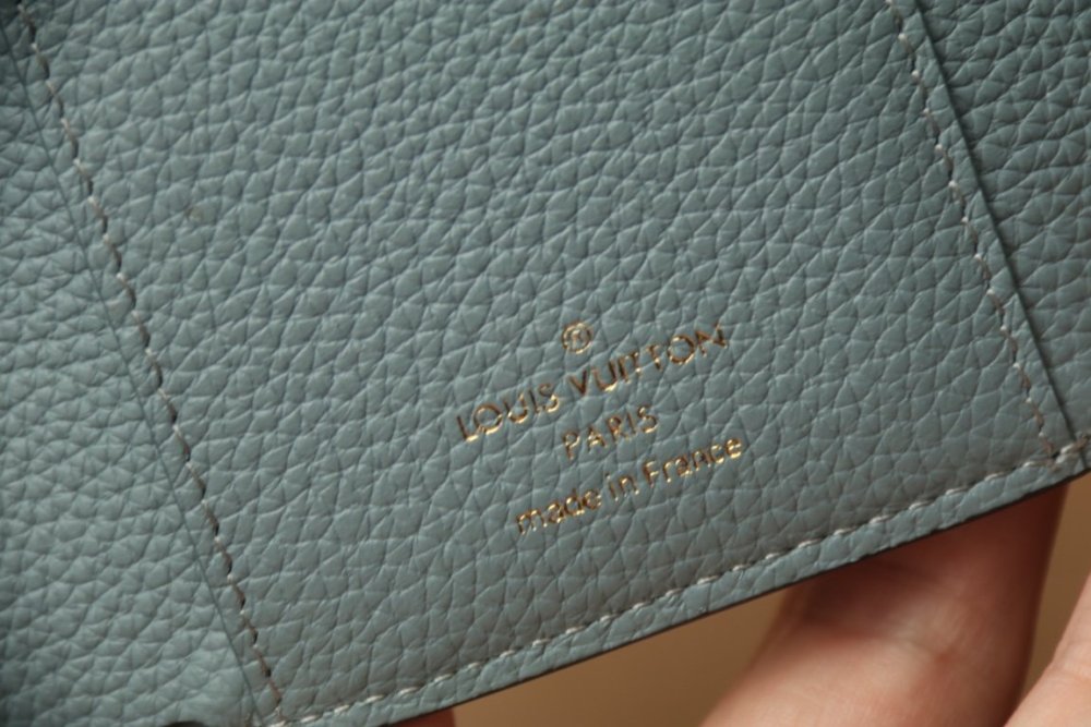 高品質 一目惚れ★ ルイヴィトン折り財布コピー 2色  Louis Vuitton ルイヴィトン財布 M82398