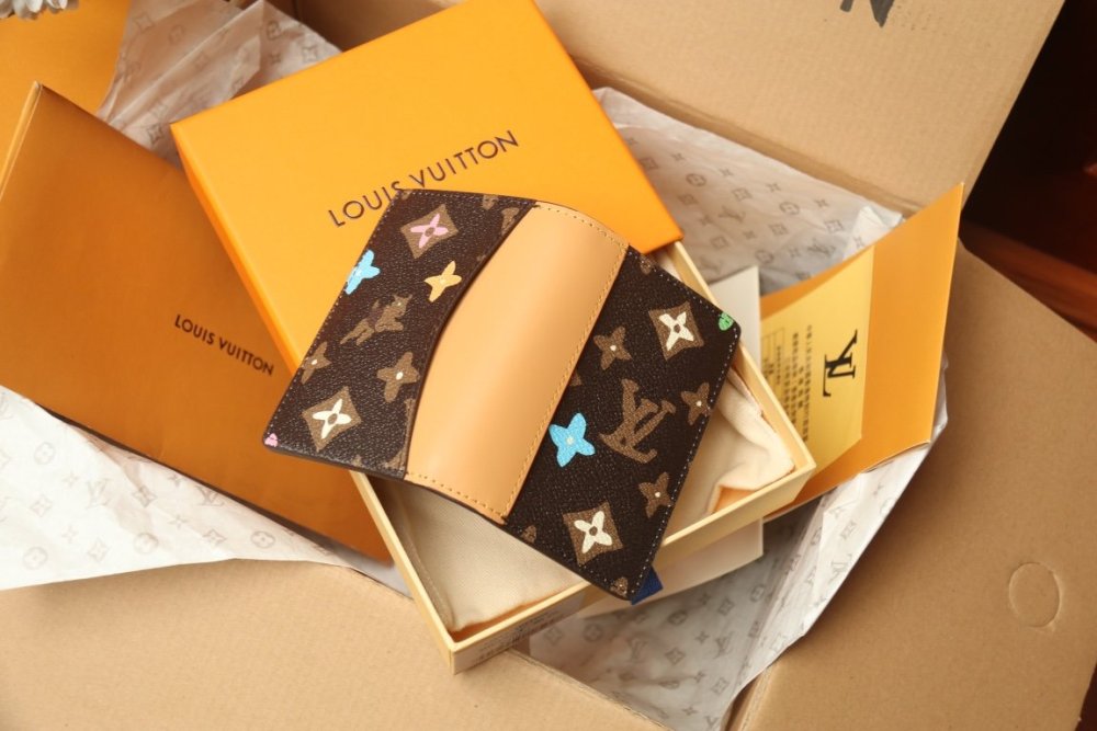 国内発送★ ルイヴィトンカードケース財布コピー 2色  Louis Vuitton  ルイヴィトン財布M83337 M83336