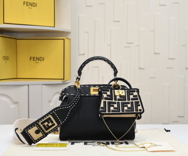 絶対欲しい！ フェンディバッグコピー  6色  FENDI フェンディバッグ0341