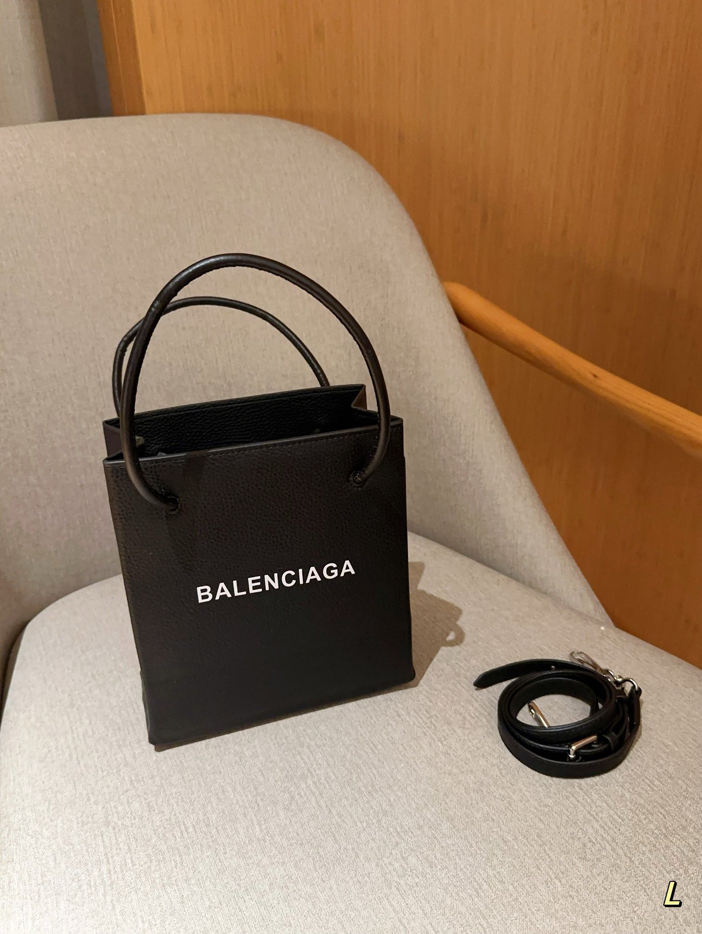 《人気★》  バレンシアガバッグコピー   男女兼用    BALENCIAGA   バレンシアガバッグ0049