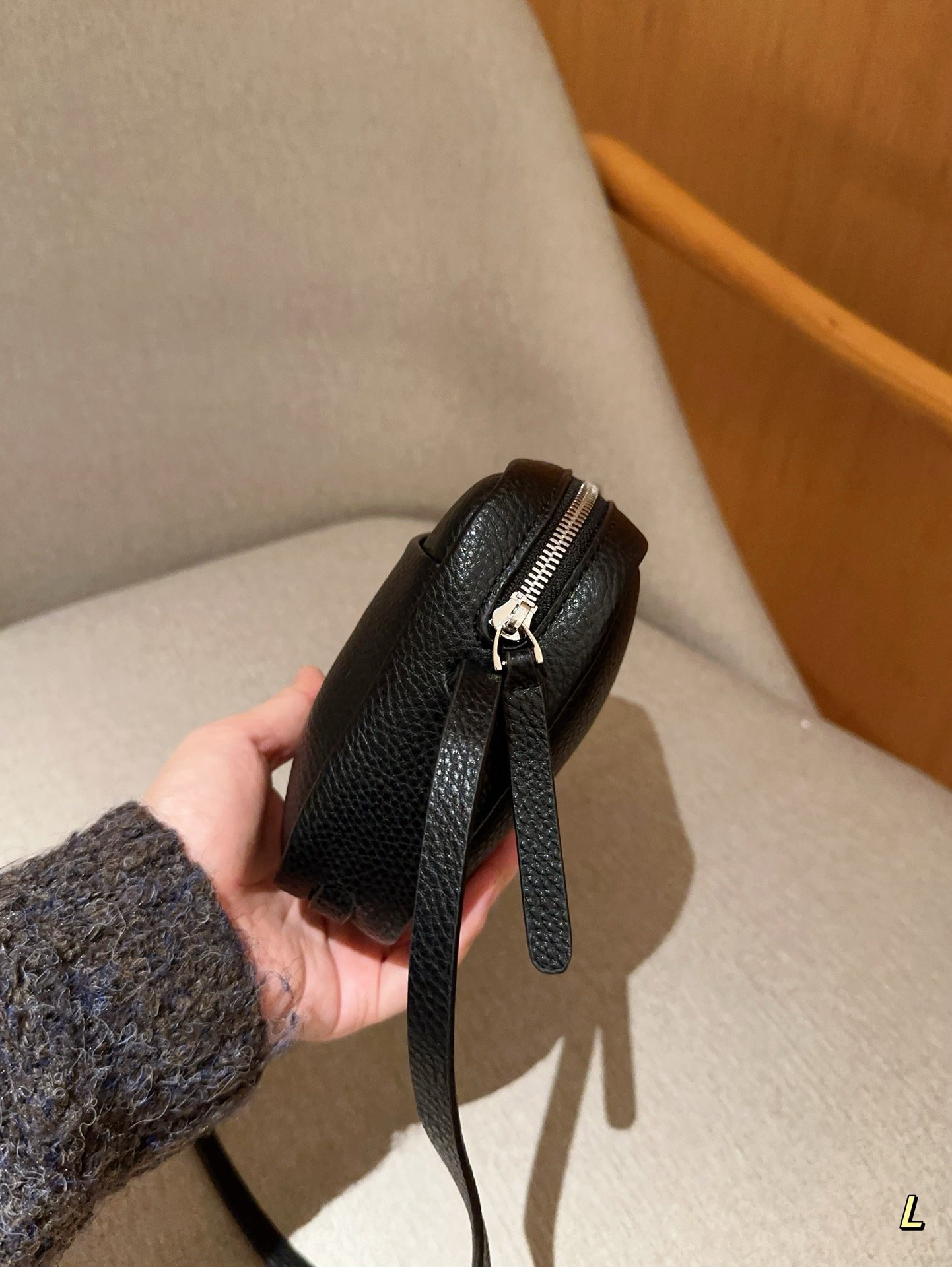 完売前に！   バレンシアガバッグコピー   男女兼用    BALENCIAGA   バレンシアガバッグ0048