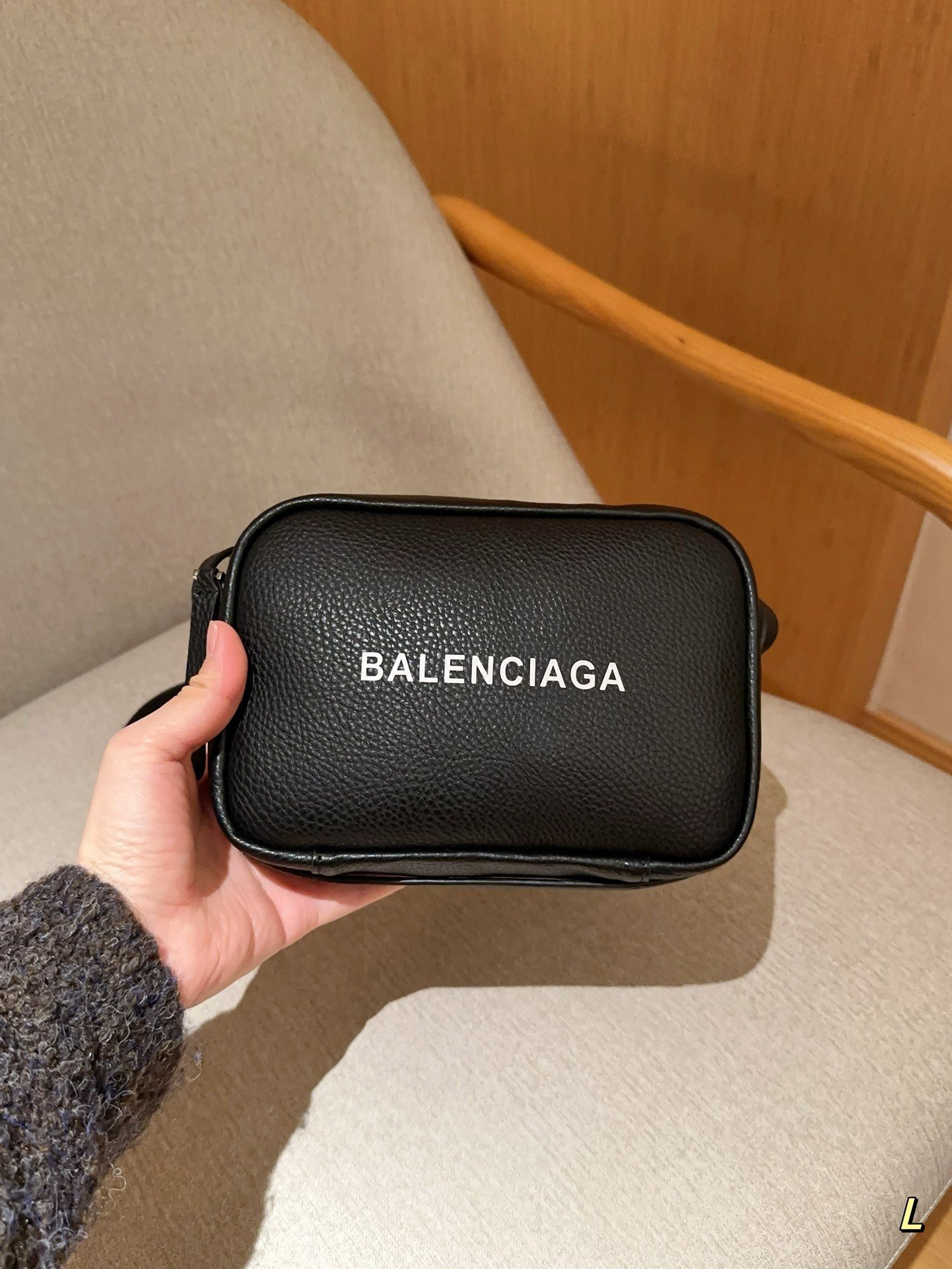 完売前に！   バレンシアガバッグコピー   男女兼用    BALENCIAGA   バレンシアガバッグ0048