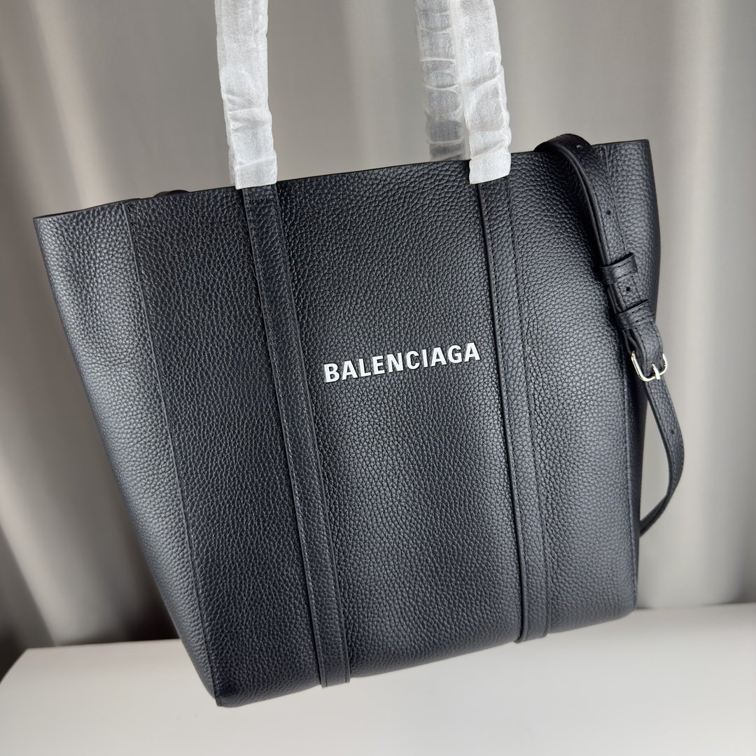 注目アイテム★  バレンシアガバッグコピー       BALENCIAGA   バレンシアガバッグ0051