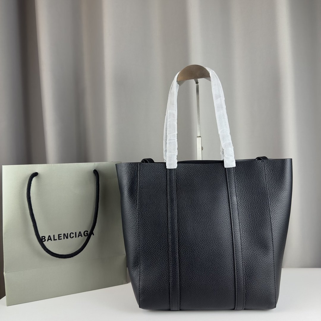 注目アイテム★  バレンシアガバッグコピー       BALENCIAGA   バレンシアガバッグ0051