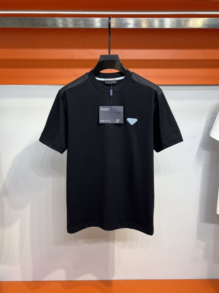 注目アイテム★ プラダ服コピー 2色  男女兼用  Tシャツ PRADA    プラダ服0127