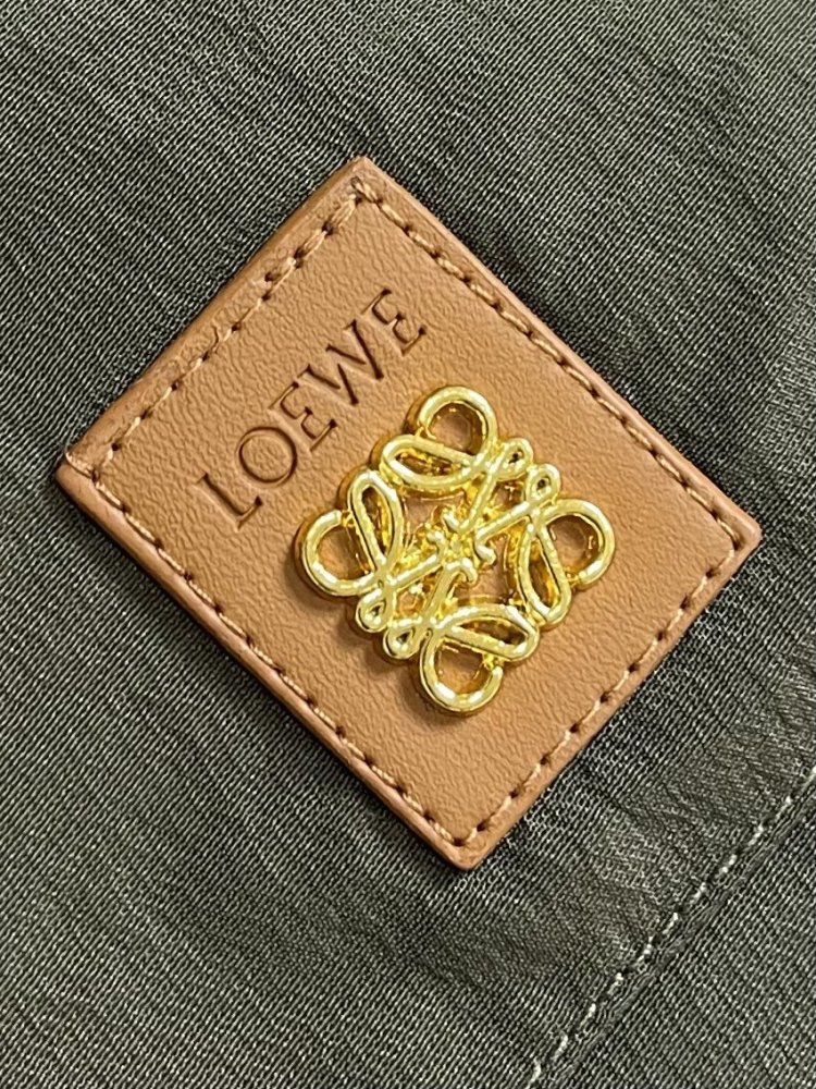 ★日本!!人気！  ロエベ 服コピー   2色   LOEWE  ロエベ服0128