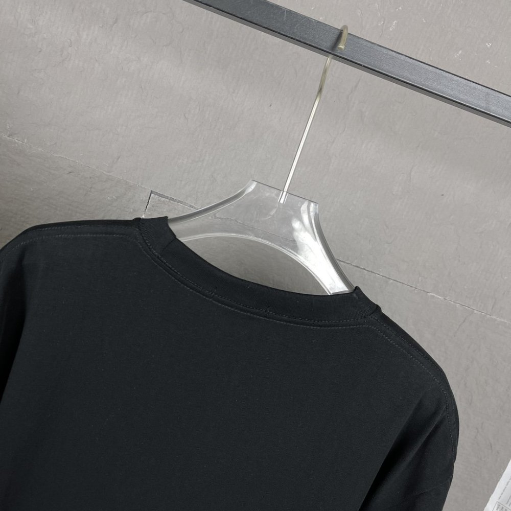 最安値挑戦   ロエベ 服コピー  2色    LOEWE   Tシャツ  ロエベ服0107