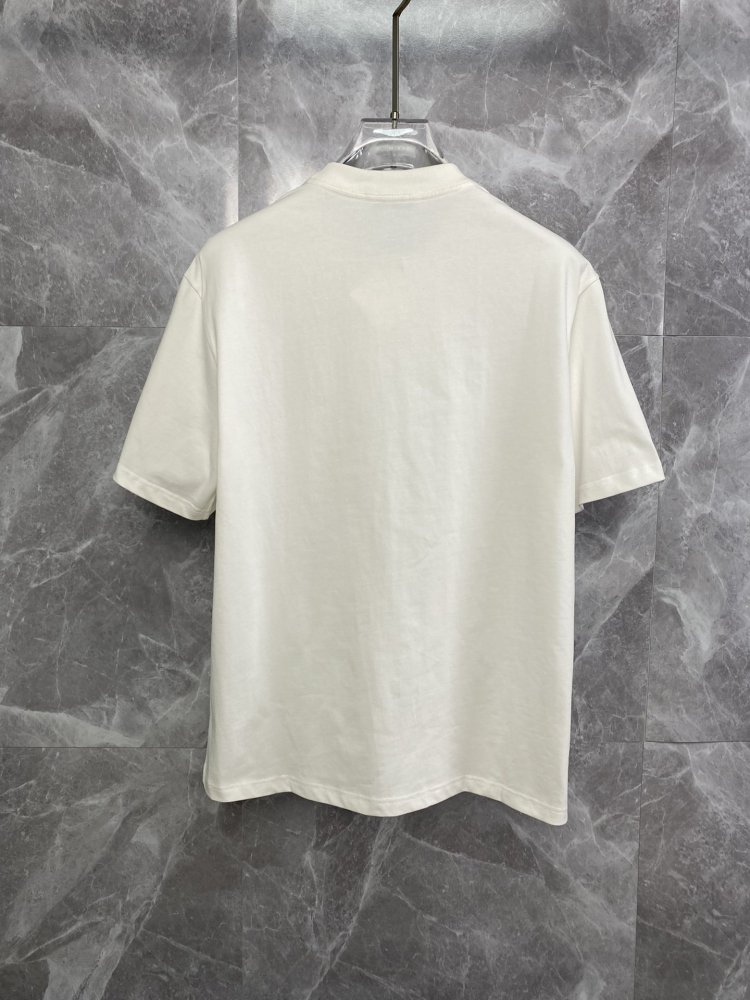 ☆超人気☆  ロエベ 服コピー 2色    LOEWE   Tシャツ  ロエベ服0101